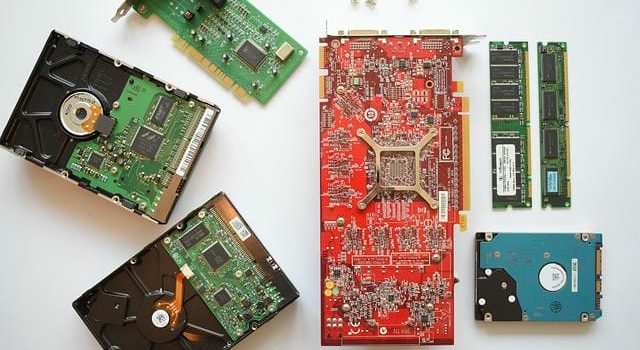 プリント基板の未来と進化 プリント基板の未来と進化